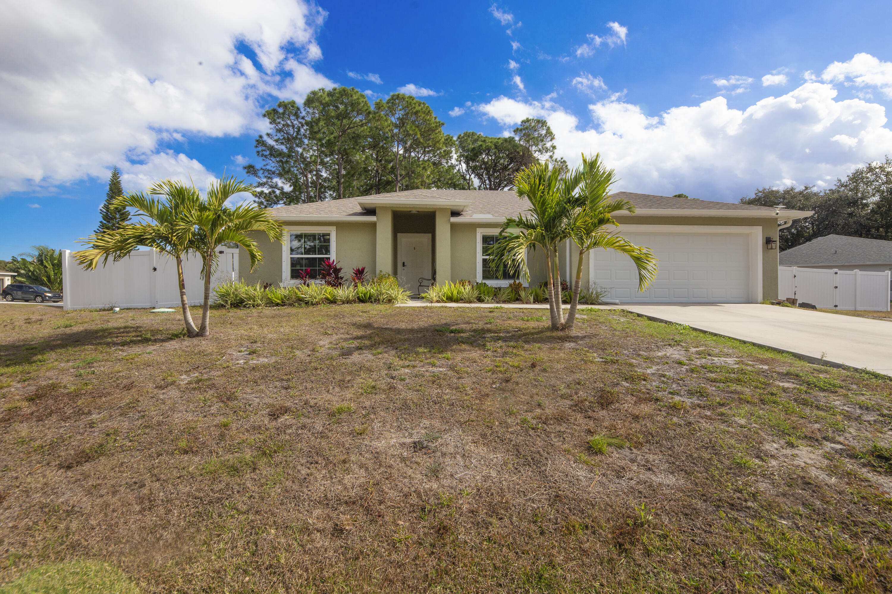 587 Plumbago Road Northwest Palm Bay, FL 32907 - Photo 1 of 42 Front