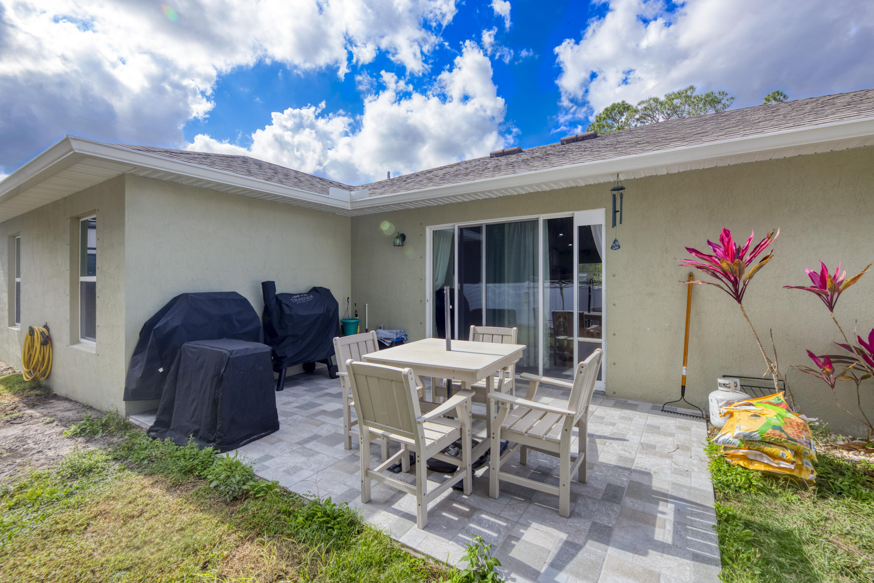 587 Plumbago Road Northwest Palm Bay, FL 32907 - Photo 8 of 42 08-Image8