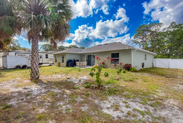 $350,000 | 587 Plumbago Road Northwest, Palm Bay, FL 32907