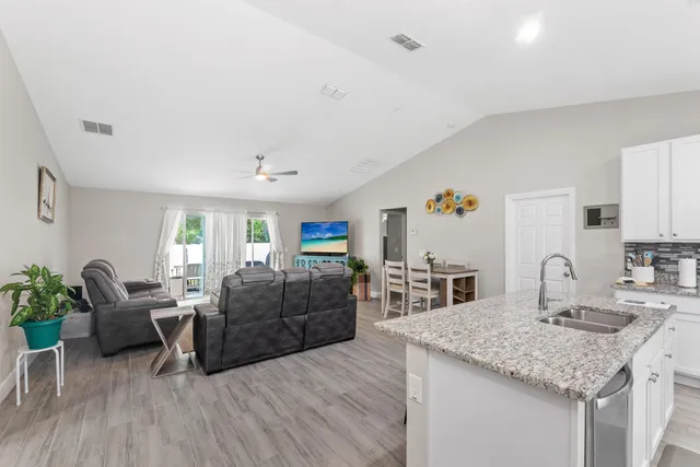 $350,000 | 587 Plumbago Road Northwest, Palm Bay, FL 32907