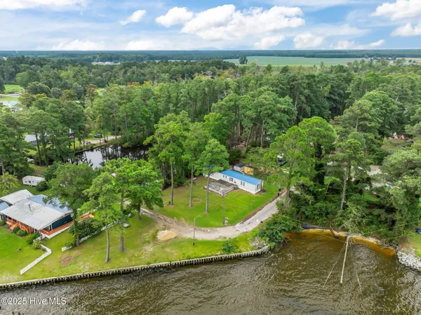 $132,000 | 148 Rhodes Drive, Columbia, NC 27925