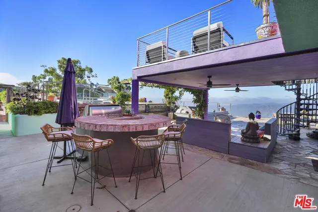 $4,500,000 | 231 Loma Metisse Road, Malibu, CA 90265
