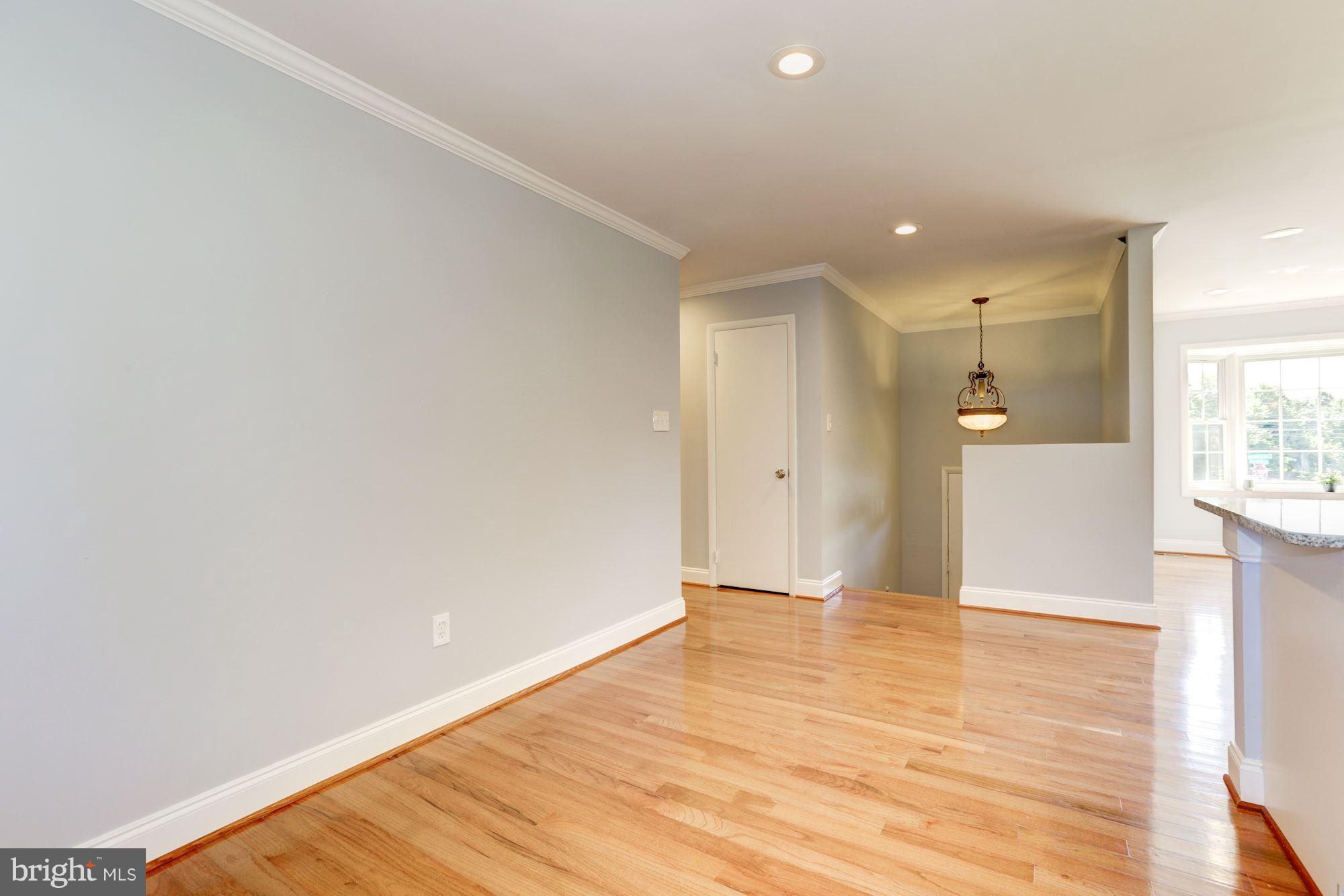 24328 Log House Road Gaithersburg, MD 20882 - Photo 12 of 30 Dining Room