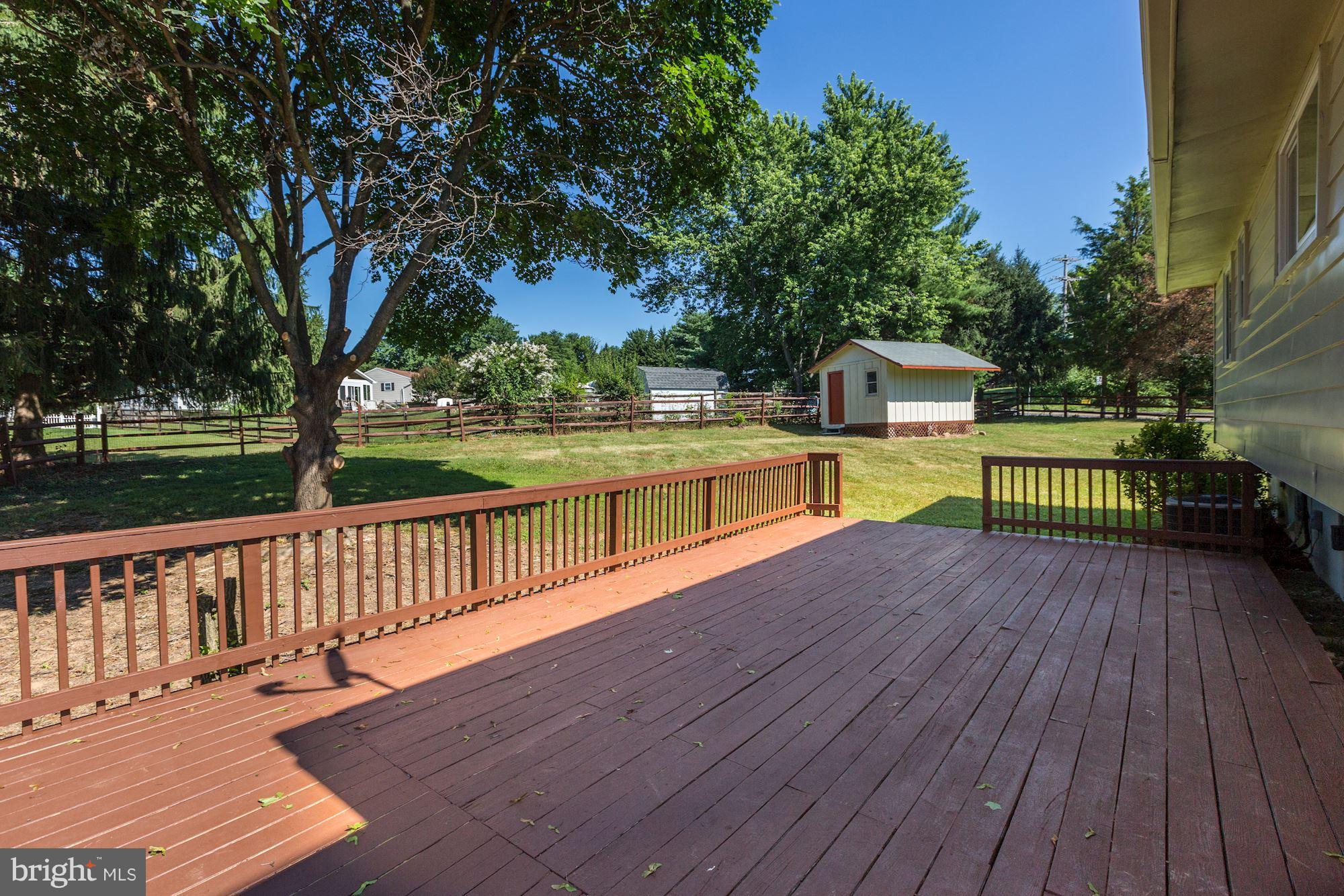 24328 Log House Road Gaithersburg, MD 20882 - Photo 27 of 30 Exterior (General)