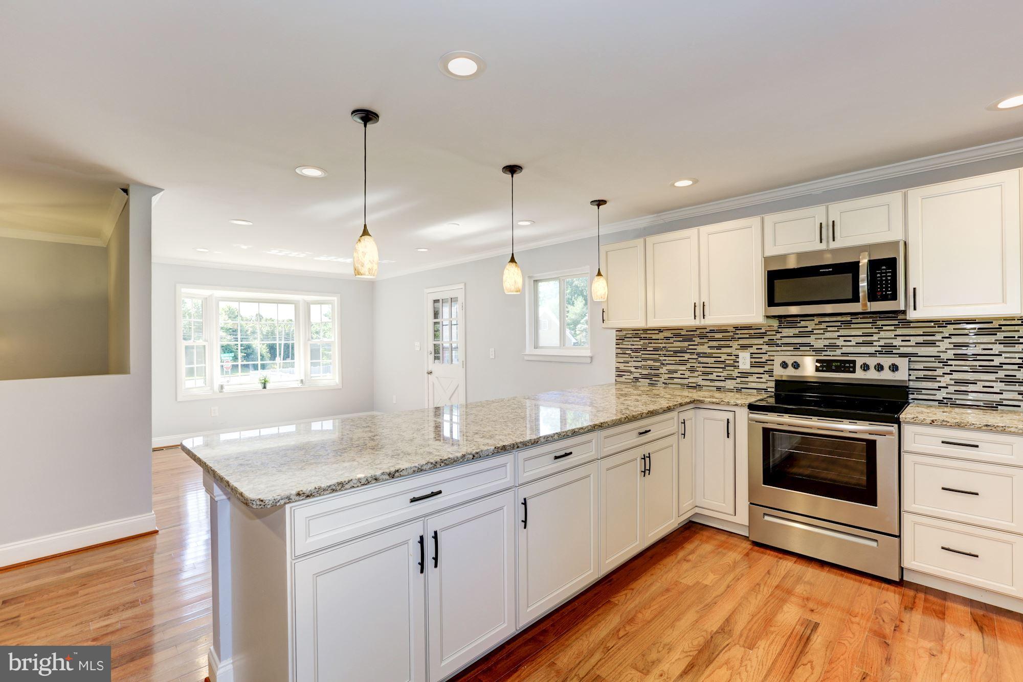 24328 Log House Road Gaithersburg, MD 20882 - Photo 4 of 30 Kitchen