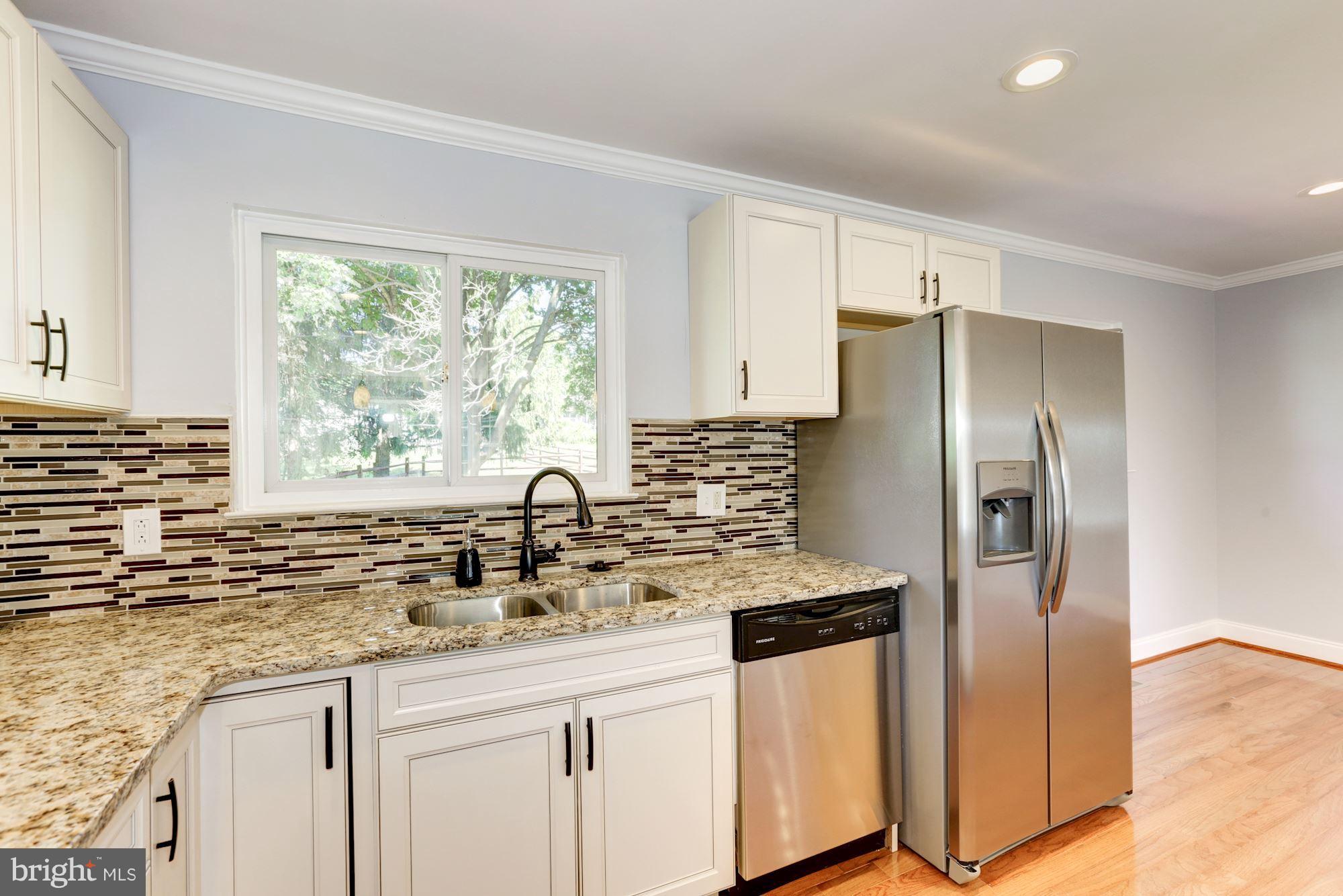 24328 Log House Road Gaithersburg, MD 20882 - Photo 6 of 30 Kitchen