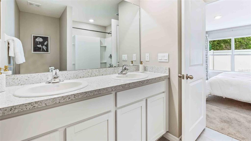 17892 Acorn Drop Road Land O Lakes, FL 34638 - Photo 13 of 15