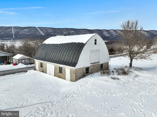 $327,900 | 1101 Doubling Gap Road, Newville, PA 17241