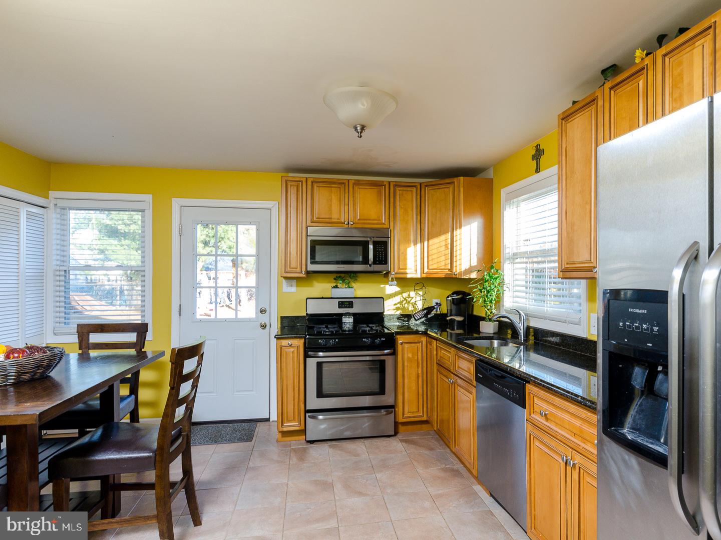 14 Oxford Road Marlton, NJ 08053 - Photo 6 of 23 Kitchen