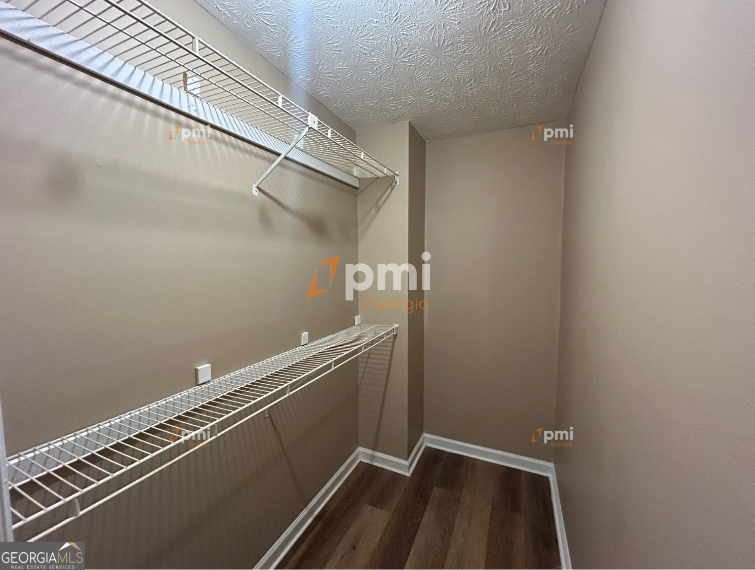 5867 Sheldon Court Atlanta, GA 30349 - Photo 6 of 9