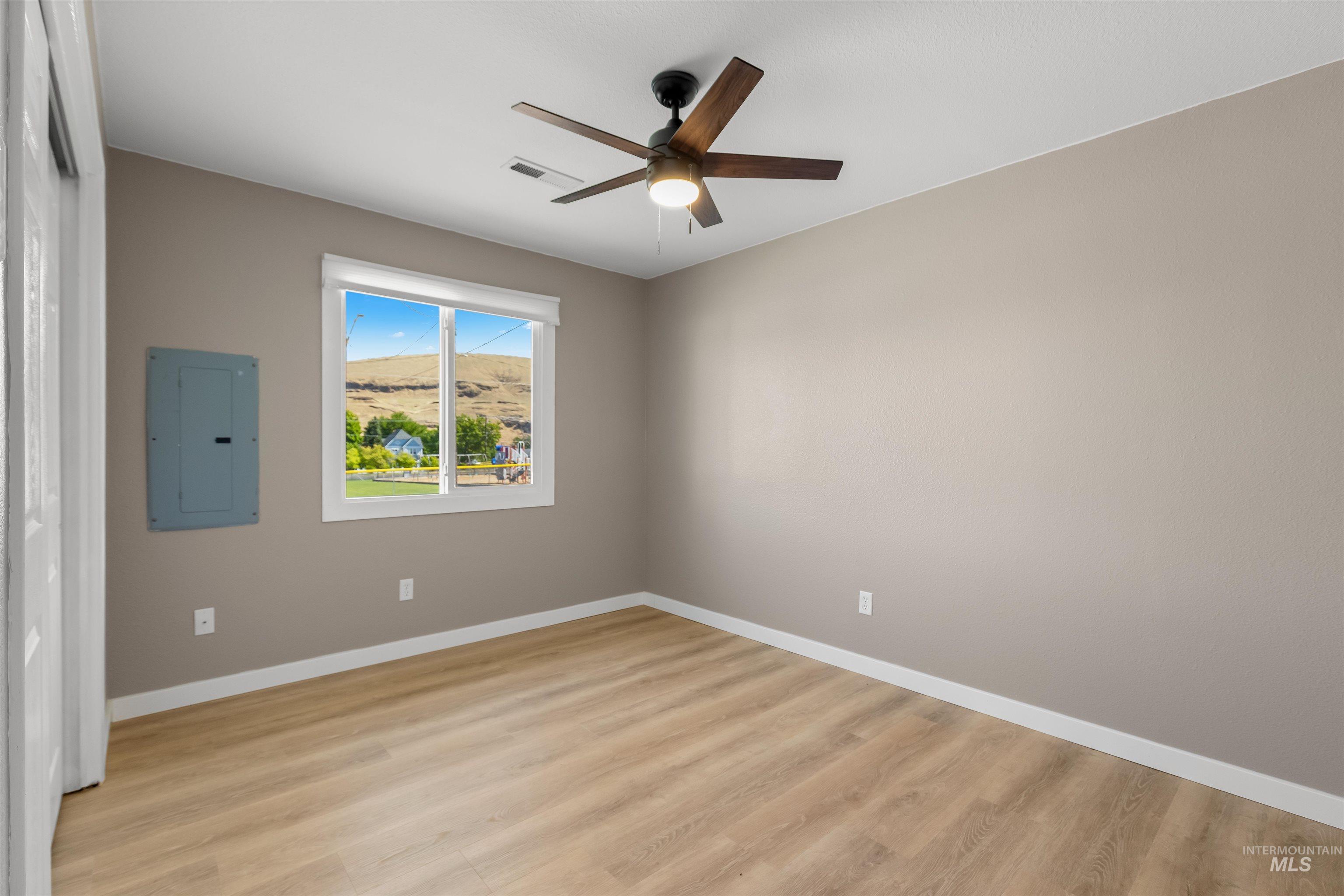 406 2nd Street Asotin, WA 99402 - Photo 11 of 17