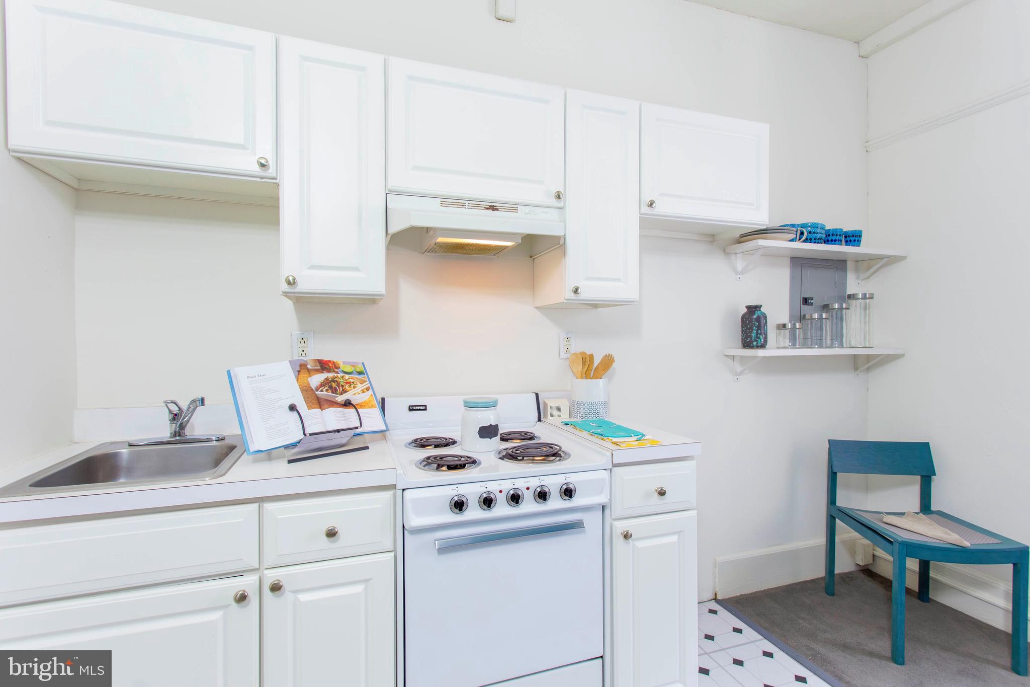 1229 Chestnut Street, Unit 1303 Philadelphia, PA 19107 - Photo 10 of 18