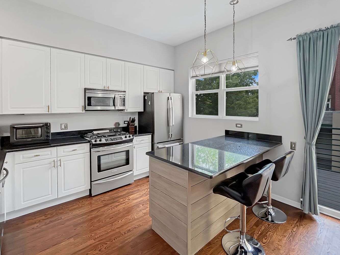 7521 Brown Avenue, Unit G Forest Park, IL 60130 - Photo 11 of 31