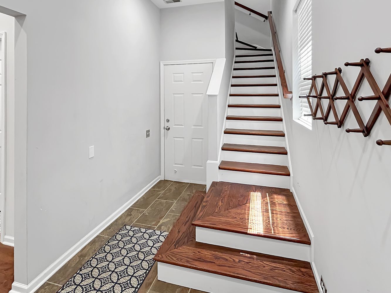 7521 Brown Avenue, Unit G Forest Park, IL 60130 - Photo 16 of 31