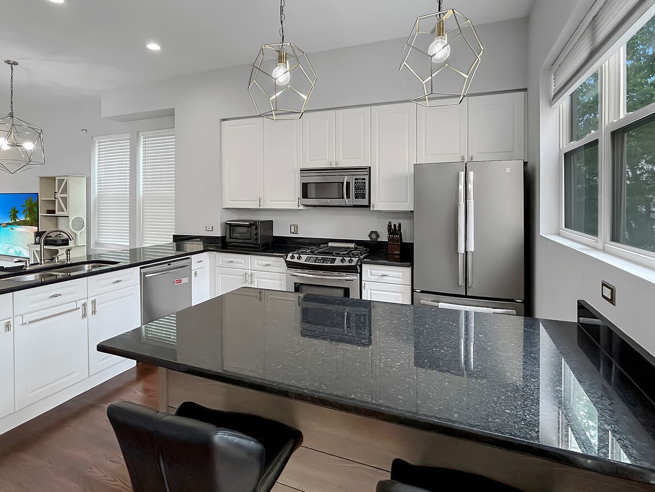 7521 Brown Avenue, Unit G Forest Park, IL 60130 - Photo 10 of 31