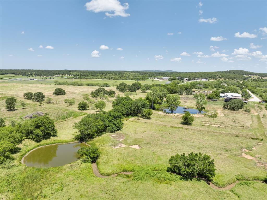 8 Southwest Poteet Road Bryson, TX 76427 - Photo 4 of 40