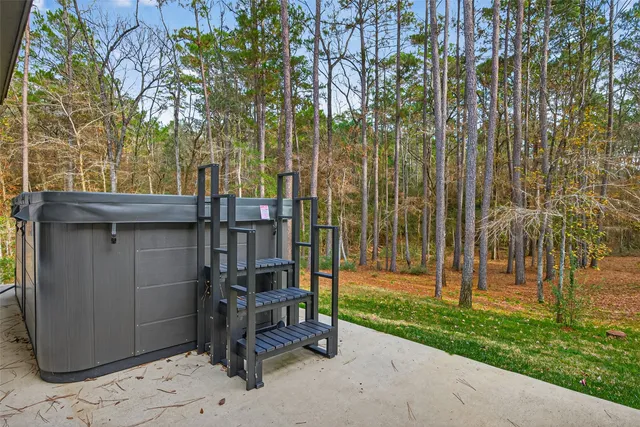 $675,000 | 360 Dipping Vat Road, Huntsville, TX 77340