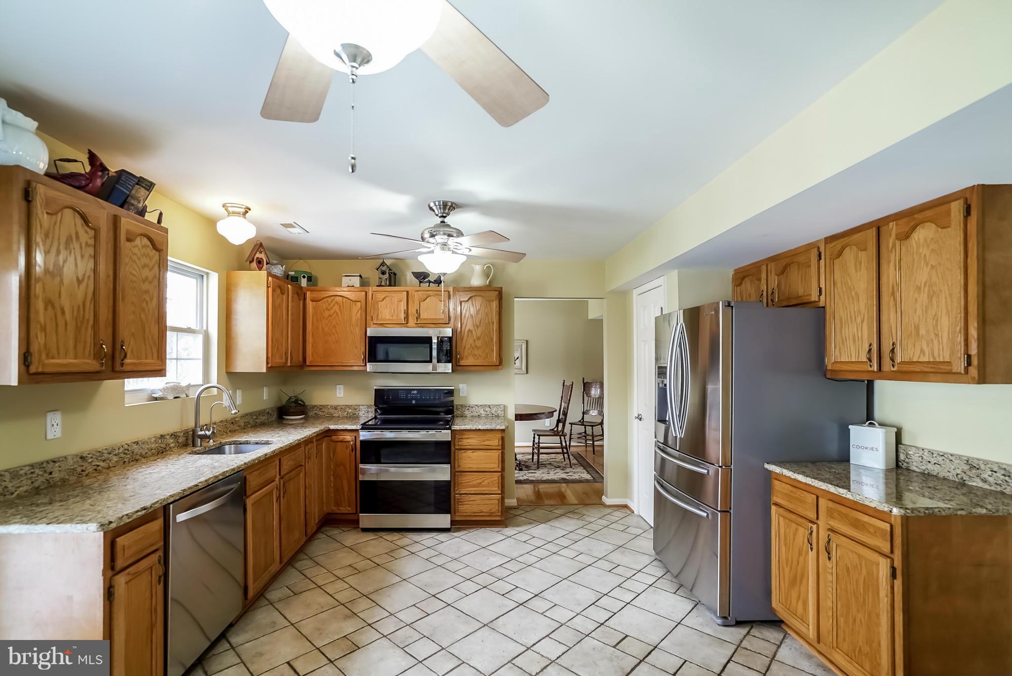 1538 Ridgely Drive Edgewater, MD 21037 - Photo 8 of 26 Kitchen