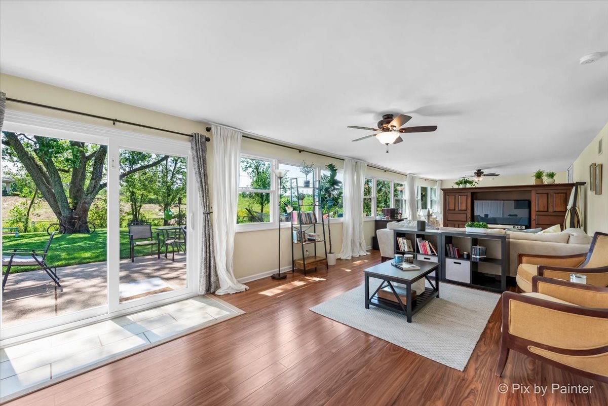 180 Arrowhead Trail Carol Stream, IL 60188 - Photo 6 of 16