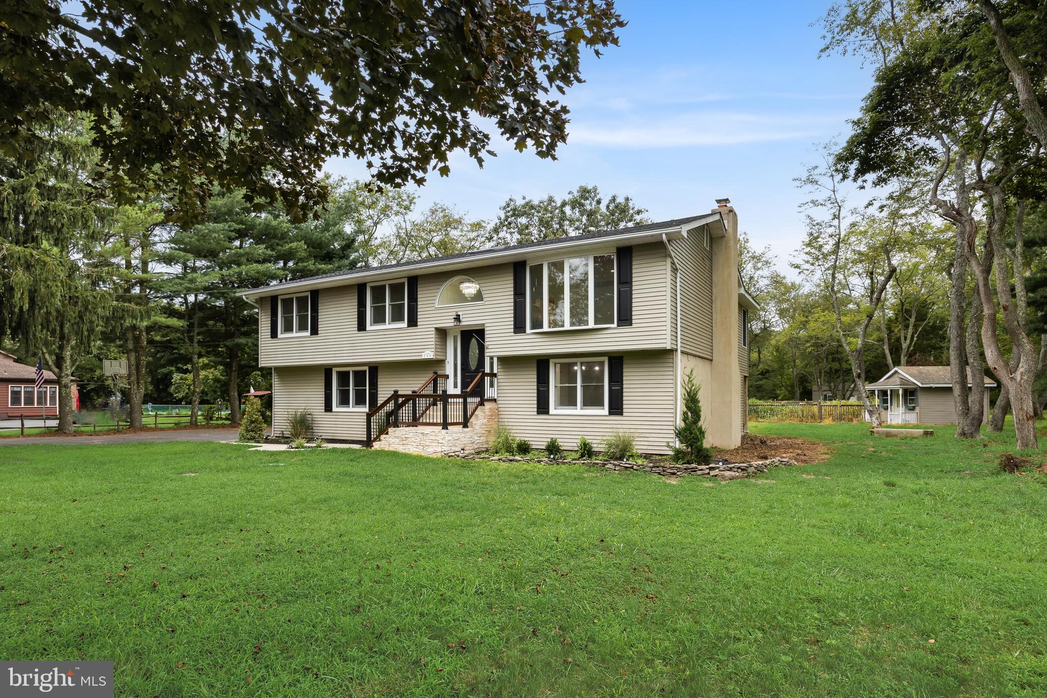 719 Kettle Run Road Marlton, NJ 08053 - Photo 2 of 36 Gallery Image 2