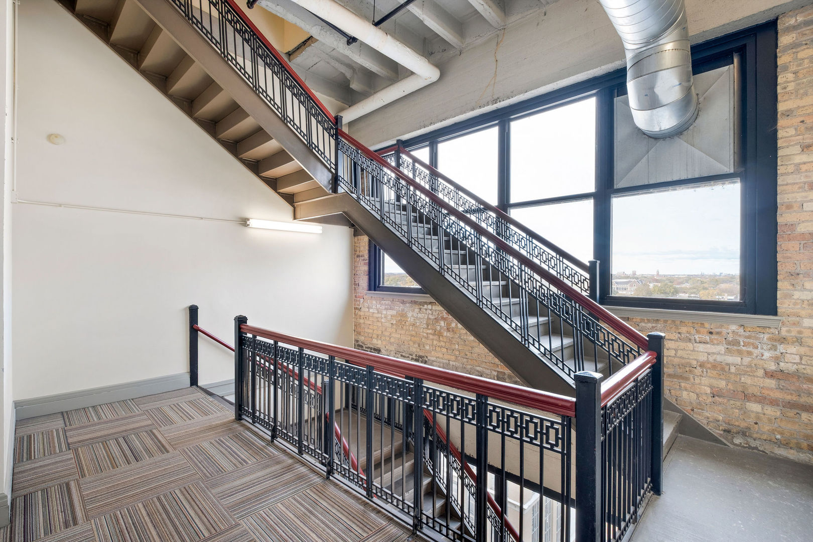 1601 West School Street, Unit 511 Chicago, IL 60657 - Photo 21 of 23 a view of entryway