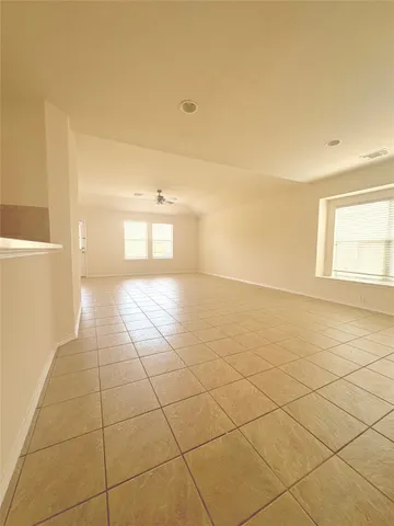 $2,550 | 5818 Kenwood, Missouri City, TX 77459