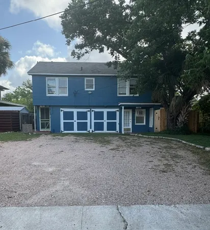 $1,850 | 902 East 43rd Street, Austin, TX 78751
