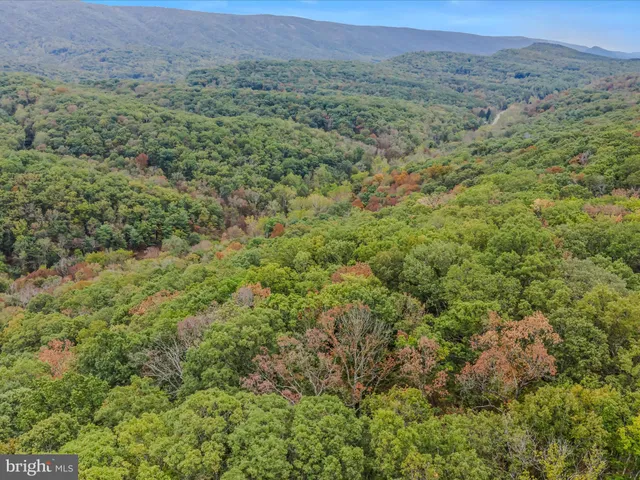 $268,500 | Cacapon Road, Great Cacapon, WV 25422