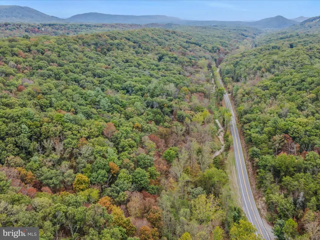 $268,500 | Cacapon Road, Great Cacapon, WV 25422