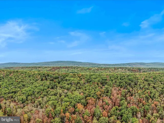 $268,500 | Cacapon Road, Great Cacapon, WV 25422