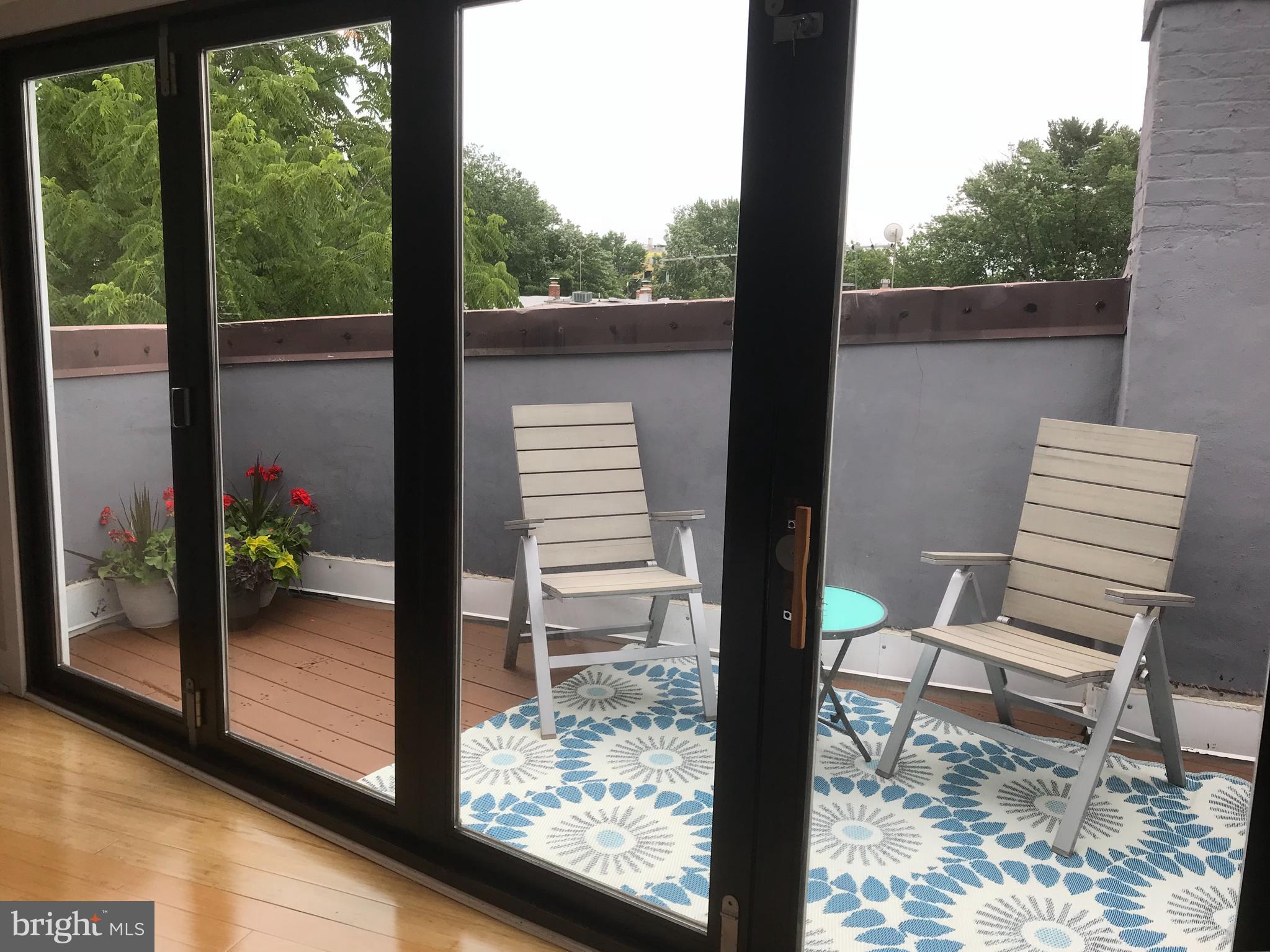 906 G Street Southeast Washington, DC 20003 - Photo 12 of 28 a view of backyard from balcony