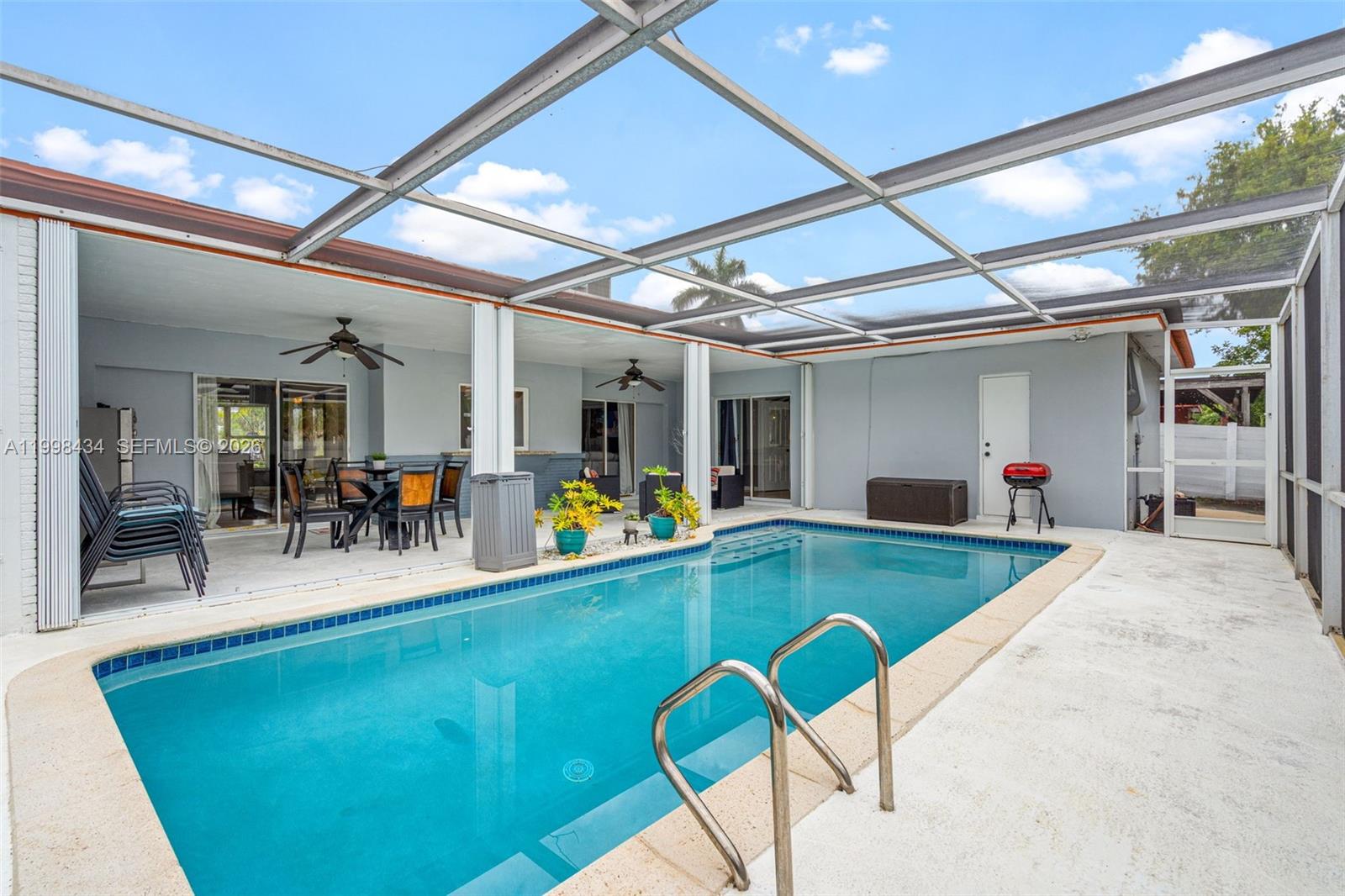 5214 West Park Road Hollywood, FL 33021 - Photo 22 of 23