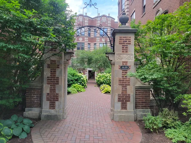 $1,150 | 360 Ridge Avenue, Unit 113, Evanston, IL 60202