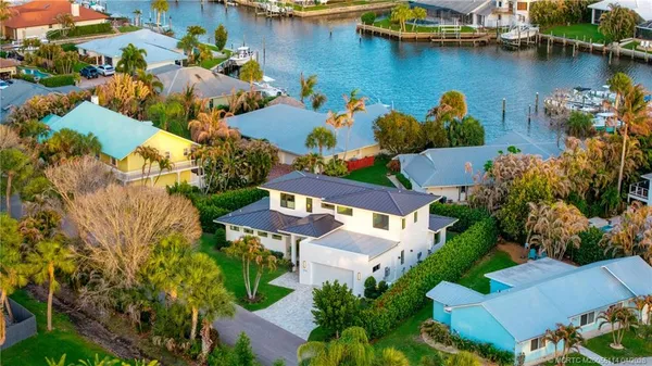 $2,395,000 | 10742 Southeast Burgee Court, Hobe Sound, FL 33455