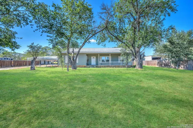 $900,000 | 3557 Farm To Market 1346, La Vernia, TX 78121