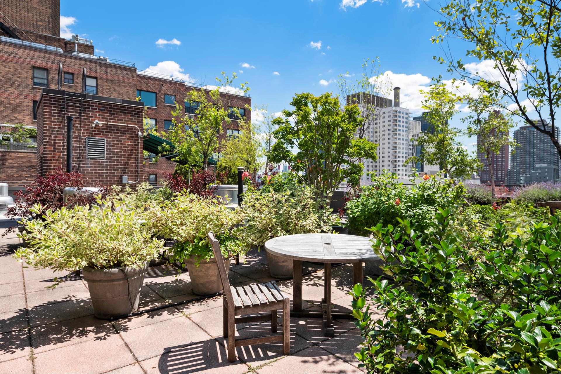 440 East 79th Street, Unit 5K Manhattan, NY 10075 - Photo 9 of 11