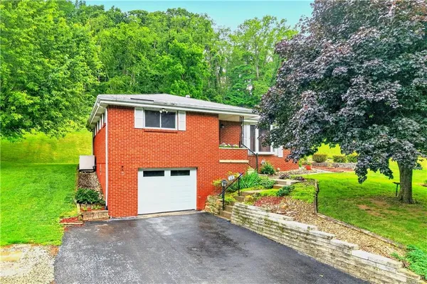 $215,000 | 27 Barnhart Road, Greensburg, PA 15601