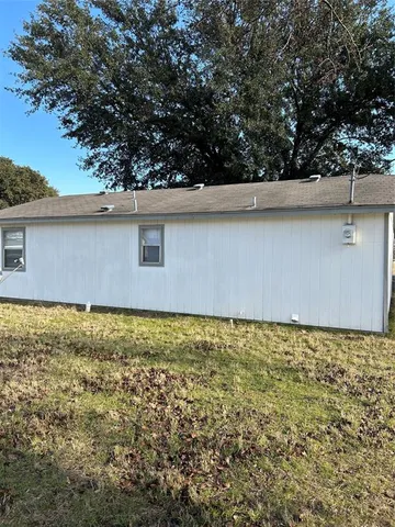 $1,600 | 1819 Pelican Drive North, Pelican Bay, TX 76020