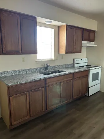 $1,600 | 1819 Pelican Drive North, Pelican Bay, TX 76020