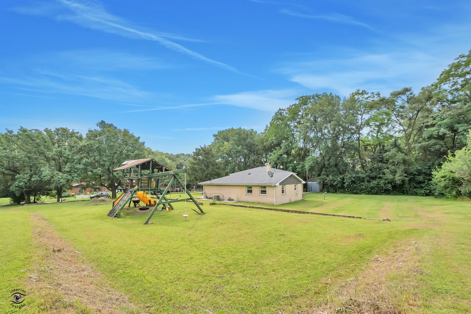 17348 Bluff Road Lemont, IL 60439 - Photo 19 of 21 a view of a swimming pool with a yard