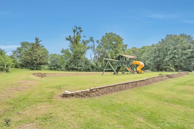 $460,000 | 17348 Bluff Road, Lemont, IL 60439