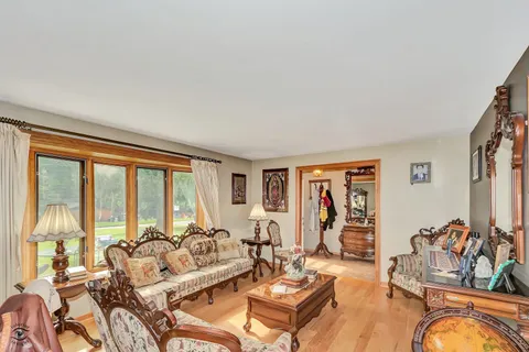 $450,000 | 17348 Bluff Road, Lemont, IL 60439