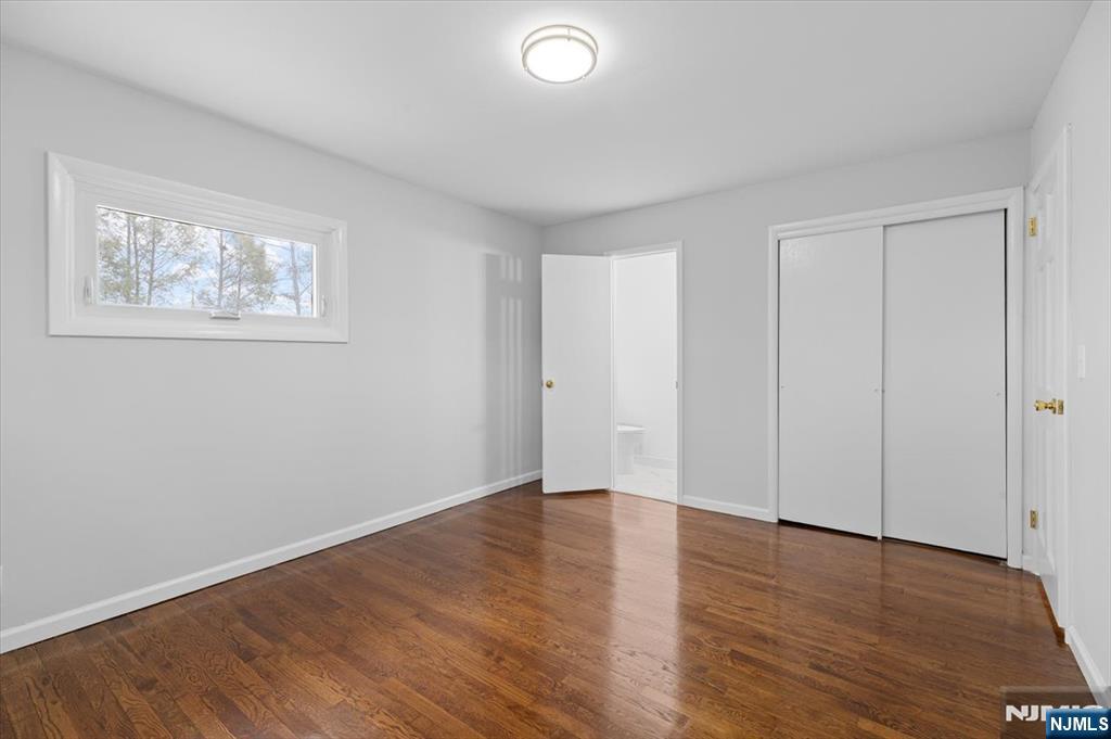 229 Standish Road Paramus, NJ 07652 - Photo 19 of 43