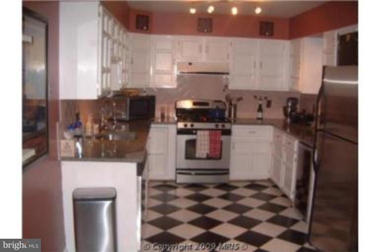 313 Marvin Road Silver Spring, MD 20901 - Photo 2 of 20 Super kit. addition w/stainless steel appliances!
