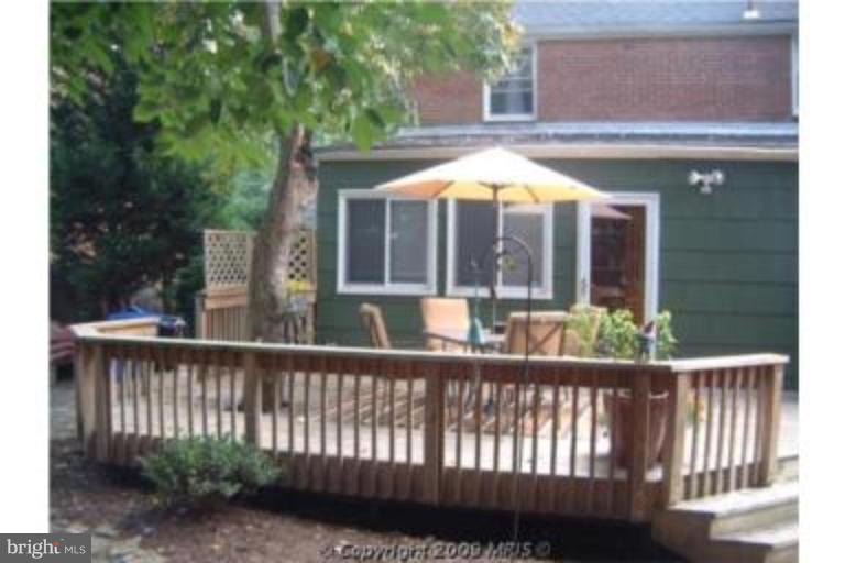 313 Marvin Road Silver Spring, MD 20901 - Photo 5 of 20 Privacy fencing & rear deck off kitchen.