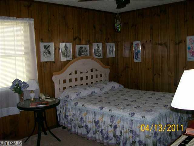 2nd Bedroom.
