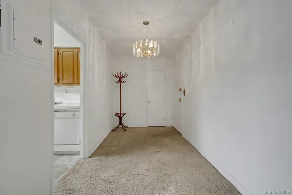 $159,000 | 4 Bryant Crescent, Unit 2C, White Plains, NY 10605