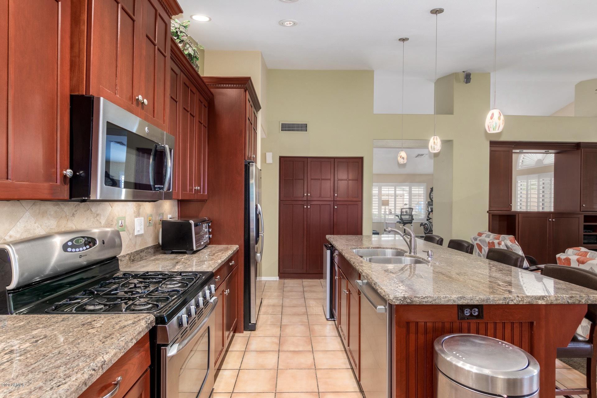 4245 East Danbury Road Phoenix, AZ 85032 - Photo 15 of 28 0020-Danbury 21