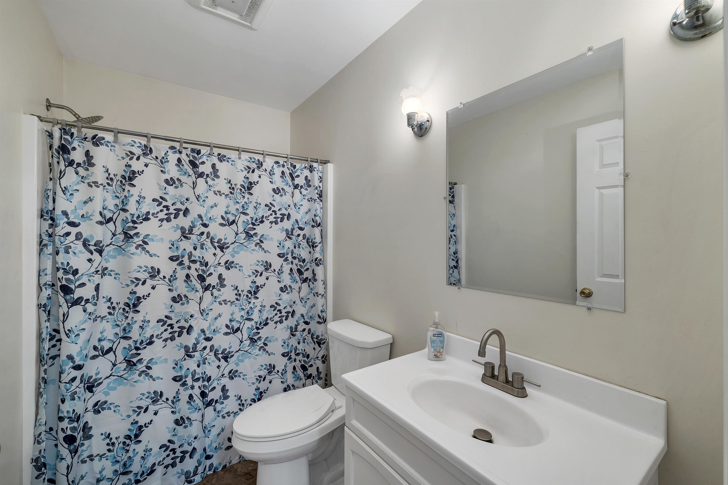 97 Daniel Drive Wakefield, NH 03830 - Photo 10 of 32