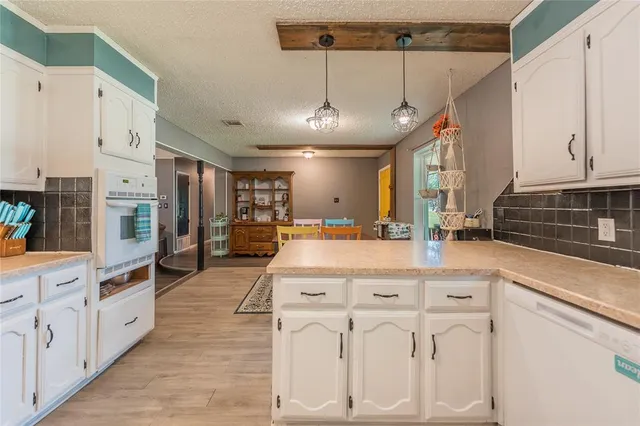 $295,000 | 104 Sherry Lynn Drive, China Spring, TX 76633